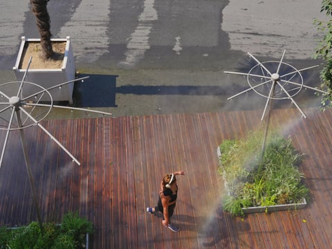 SUMMER IN PARIS