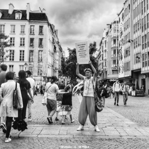 PARIS PAS PRIS