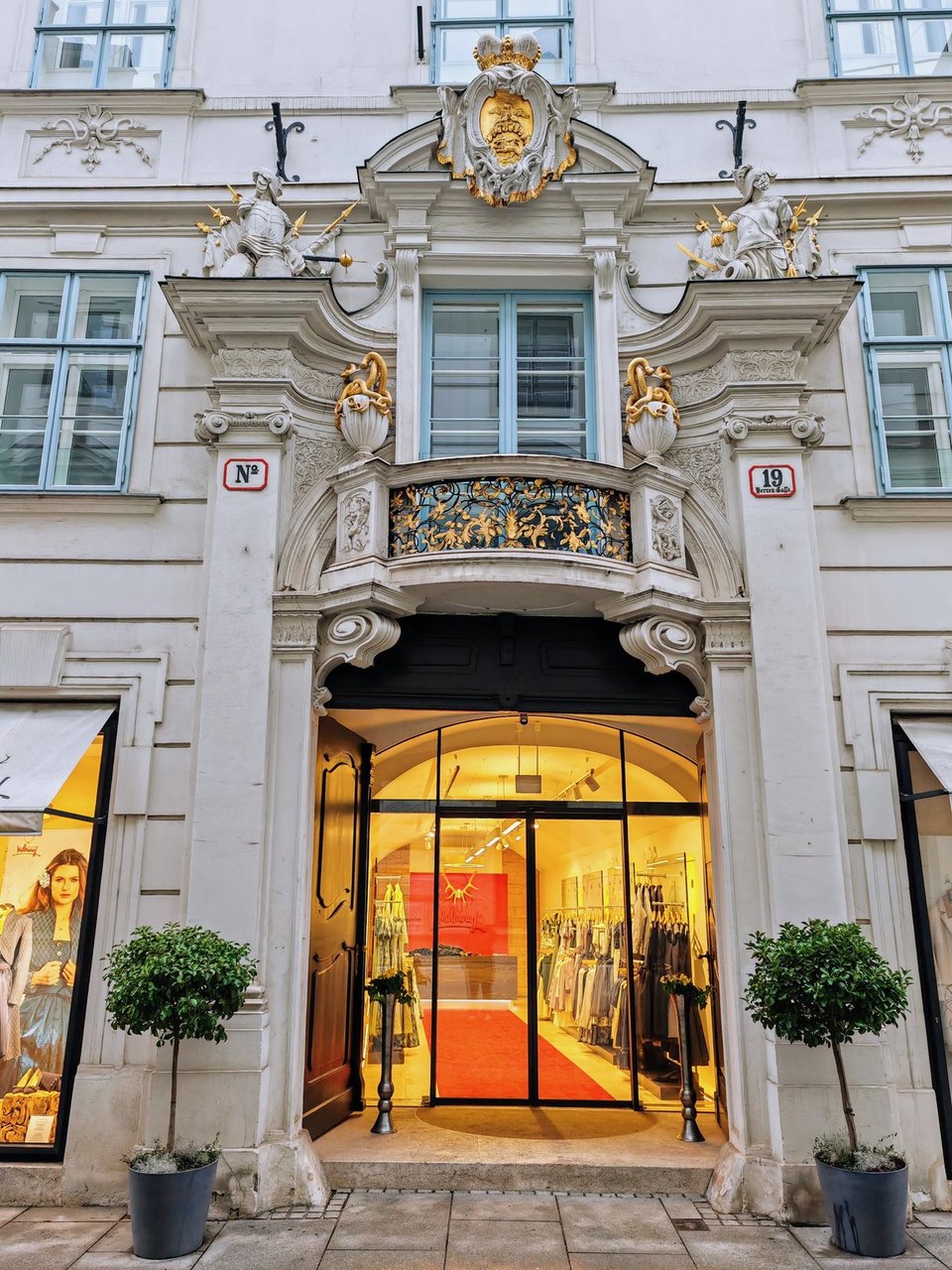 Très belle façade, mais trop « institutionnelle ».